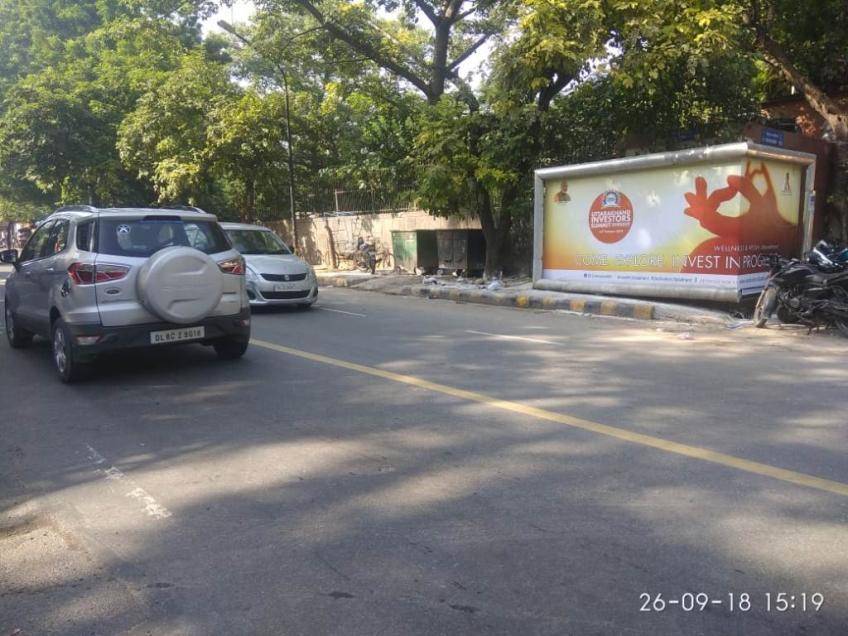 OOH Unipole Agency in India, Unipole Advertising in New Delhi, Unipole Agency in 95 Dairy Kali Bari Marg New Delhi